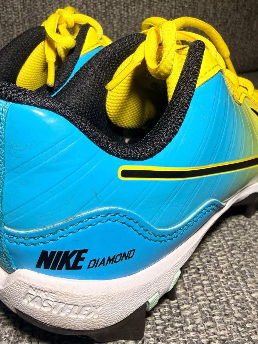 Nike Alpha Huarache 4 Keystone Baseball Cleats Boys Kids DJ6525-704 Size 3.5Y
